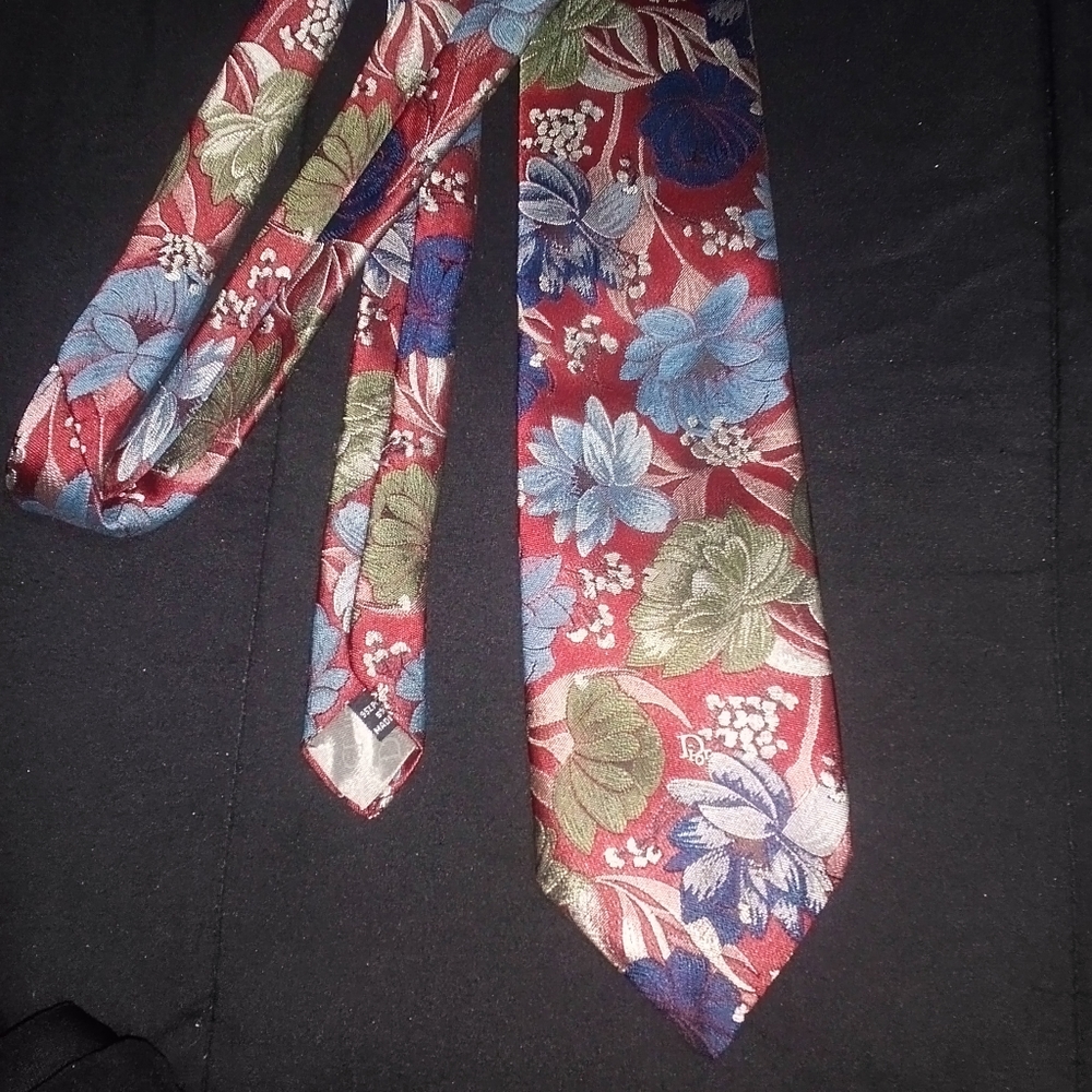 Christian Dior tie